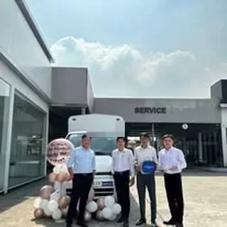 Ảnh giao xe Mazda Long An
